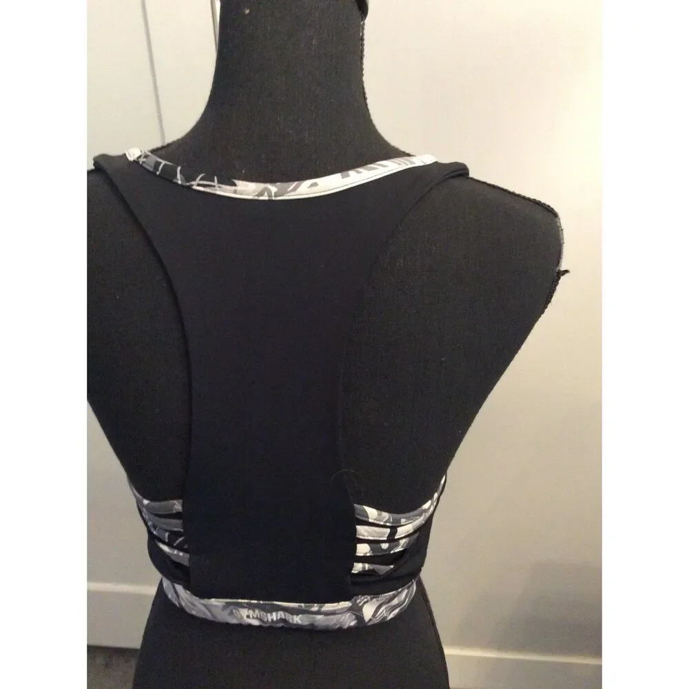 Gymshark Cropped Sports Bra Size Medium M Black Gray White floral Front Open